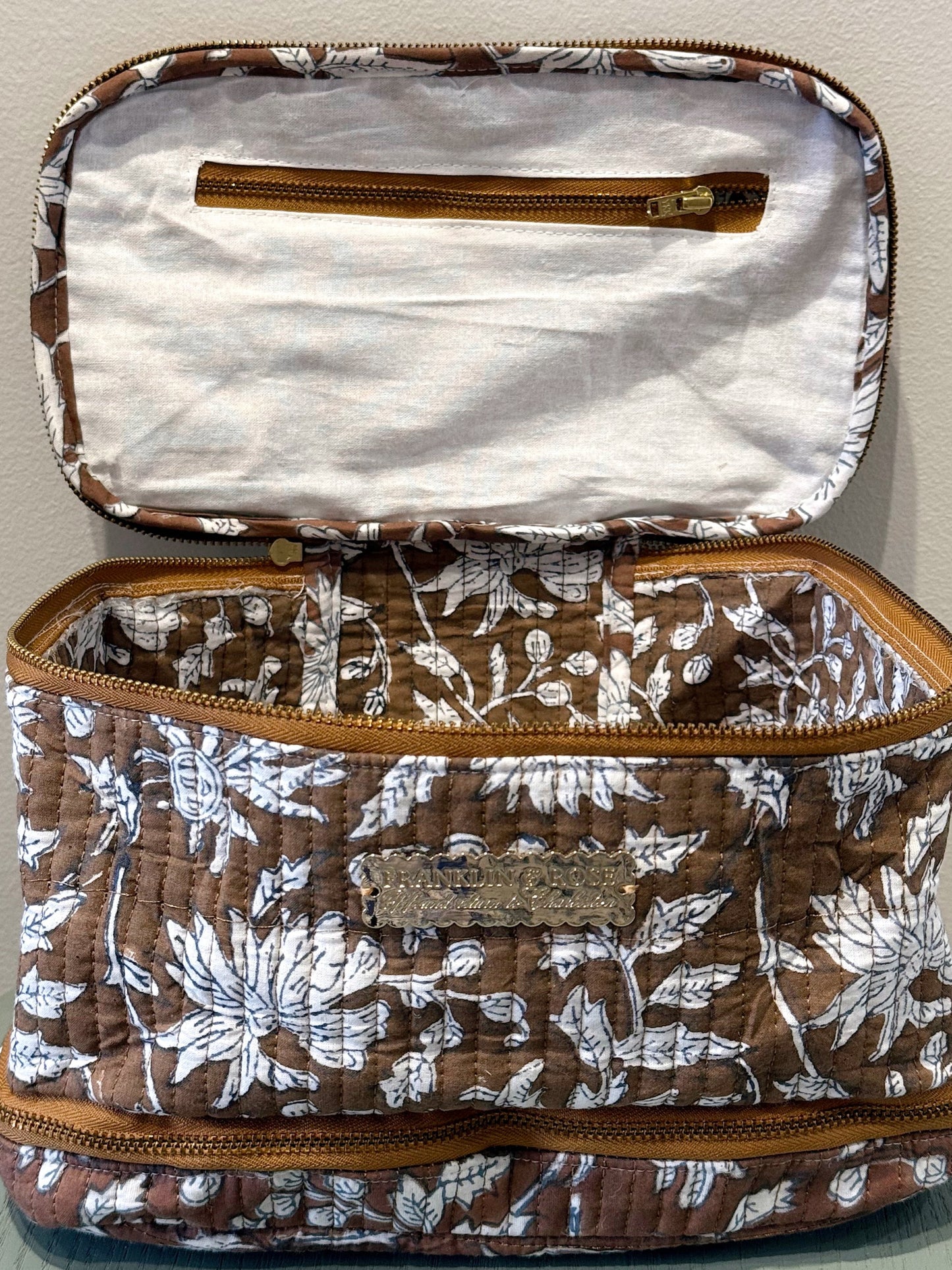 Willa Vanity Bag